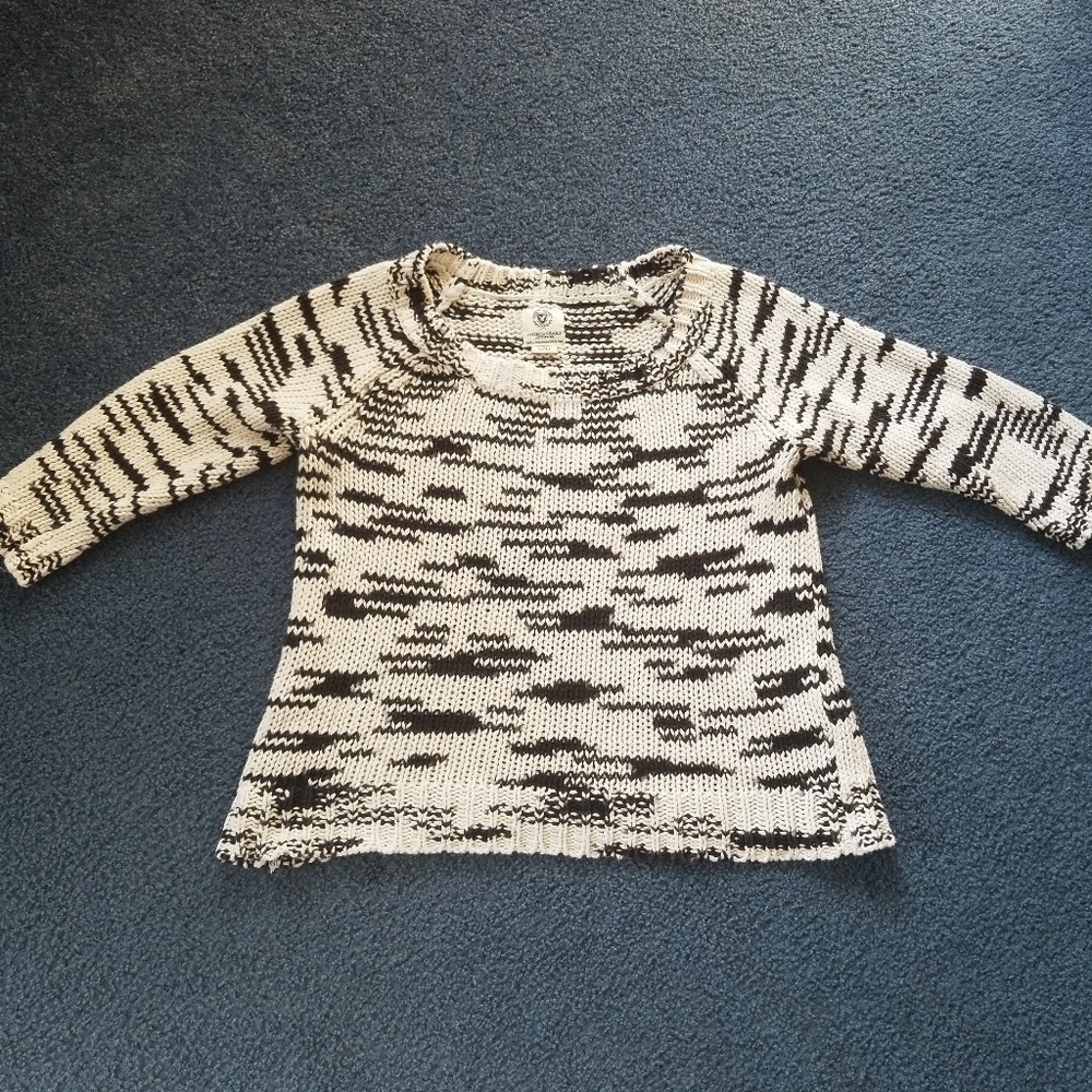 Women's sweater